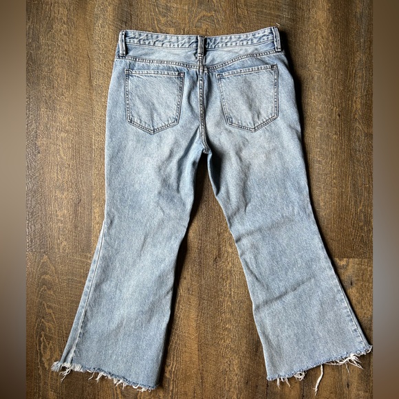 We The Free Cropped Flared Jeans, Woman’s Size 30 - Picture 2 of 10